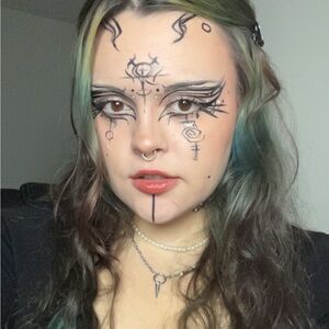 Meet your Posher, Cate